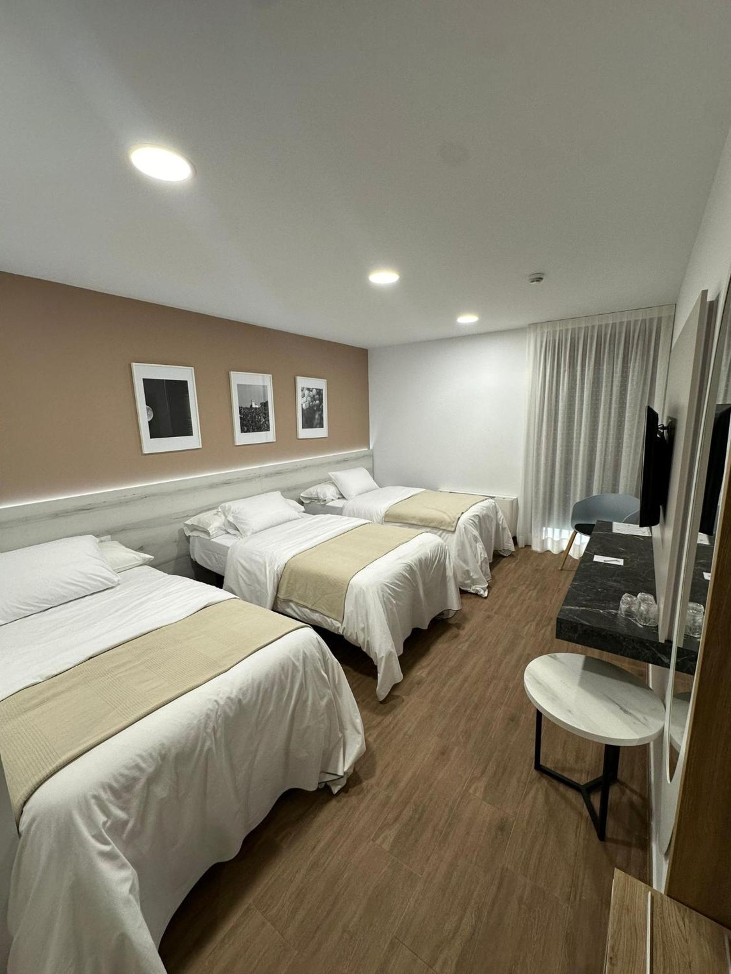 La Hospederia - El Provencio Hotel Luaran gambar